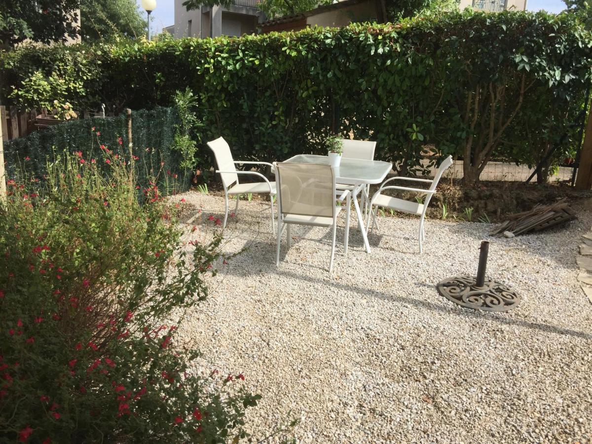 Les Iris Apartment Carcassonne Exterior photo